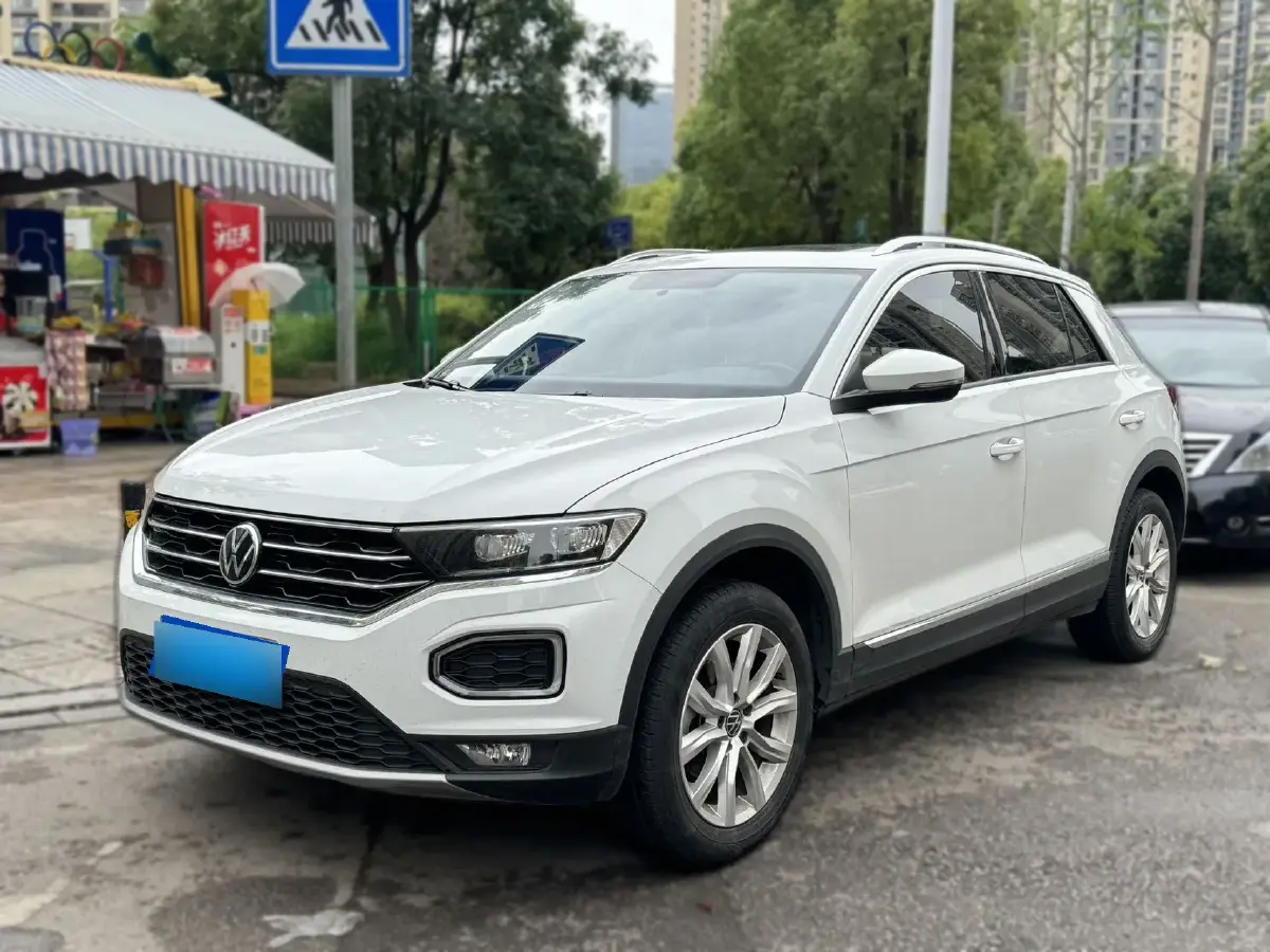 2022 Volkswagen T-Roc 1.4T 150HP L4 7DCT