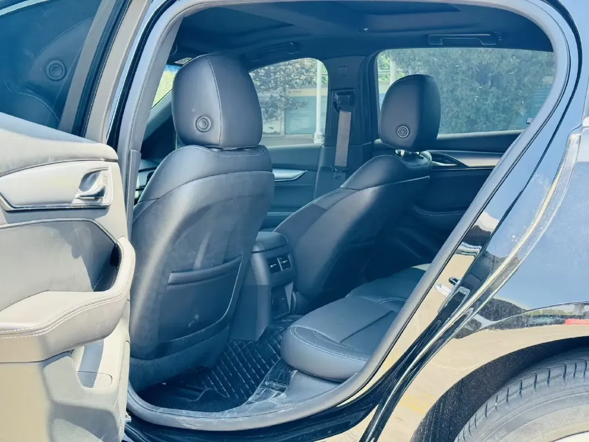 2023 Cadillac CT5 2.0T 237HP L4 10AT,autocango,china used car exporter,china ev exporter,chinese used car exporter,chinese used ev exporter