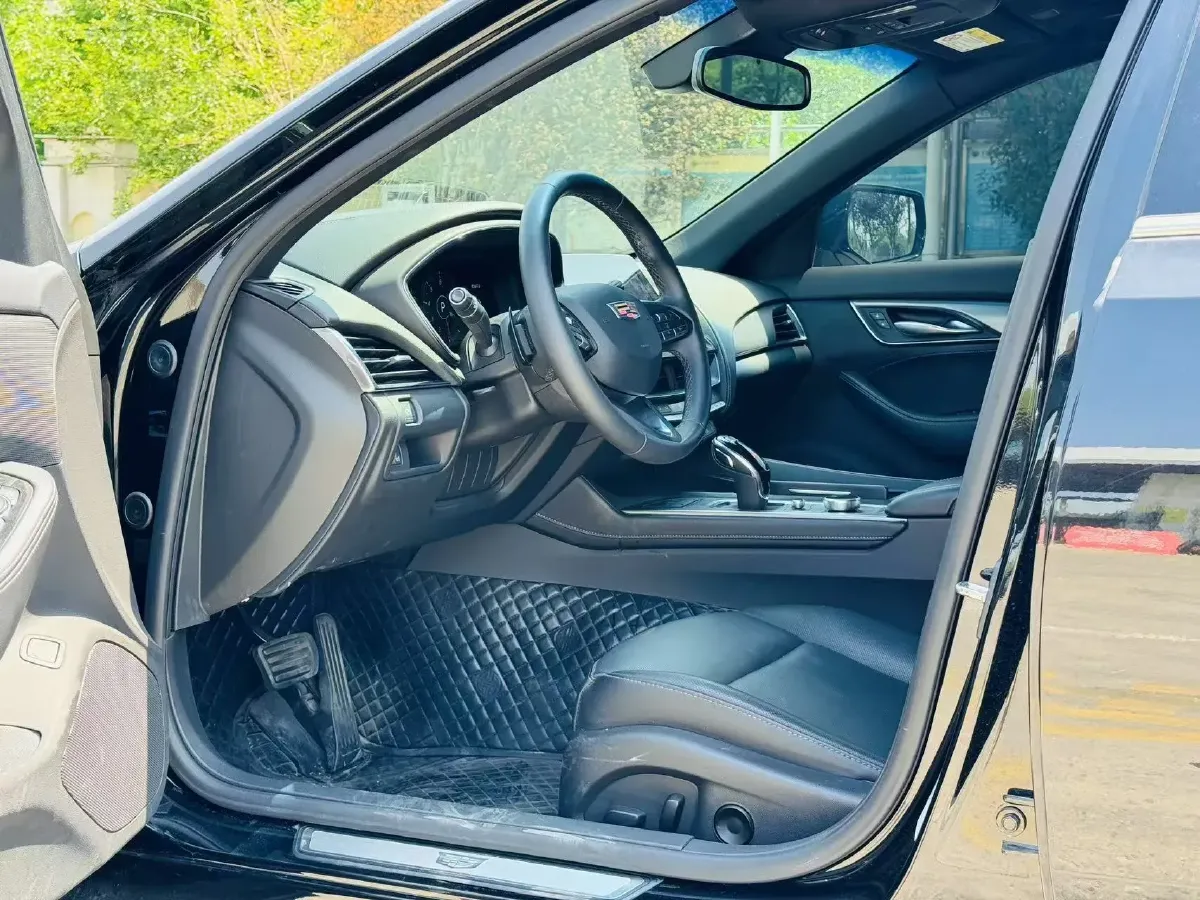 2023 Cadillac CT5 2.0T 237HP L4 10AT,autocango,china used car exporter,china ev exporter,chinese used car exporter,chinese used ev exporter