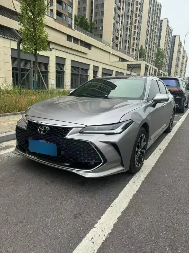 2022 Toyota Avalon 2.5L 209HP L4 8AT