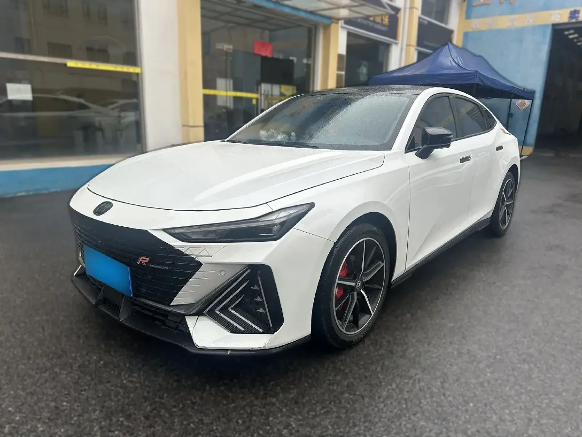 2022 ChangAn UNI-V 1.5T 188HP L4 7DCT