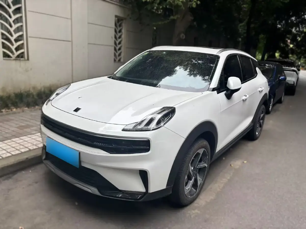 2022 LYNK&CO 06 EM-P 1.5T 177HP L3 7DCT PHEV 15.5KWH