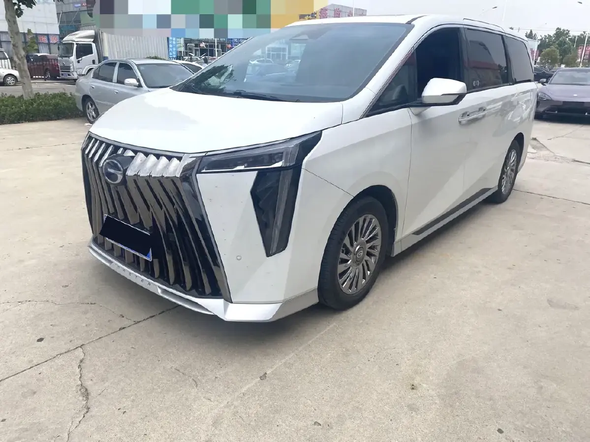 2024 GAC Trumpchi M8 2.0T 190HP L4 E-CVT Hybrid