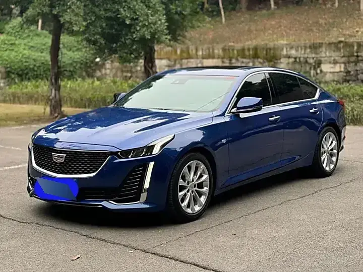 2023 Cadillac CT5 2.0T 237HP L4 10AT