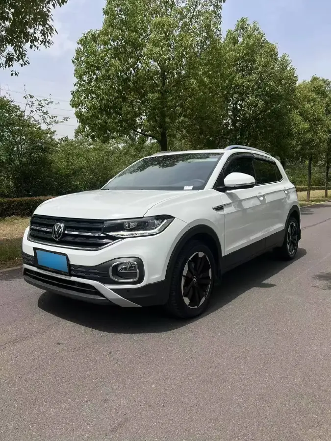 2021 Volkswagen Tacqua 1.2T 116HP L4 7DCT