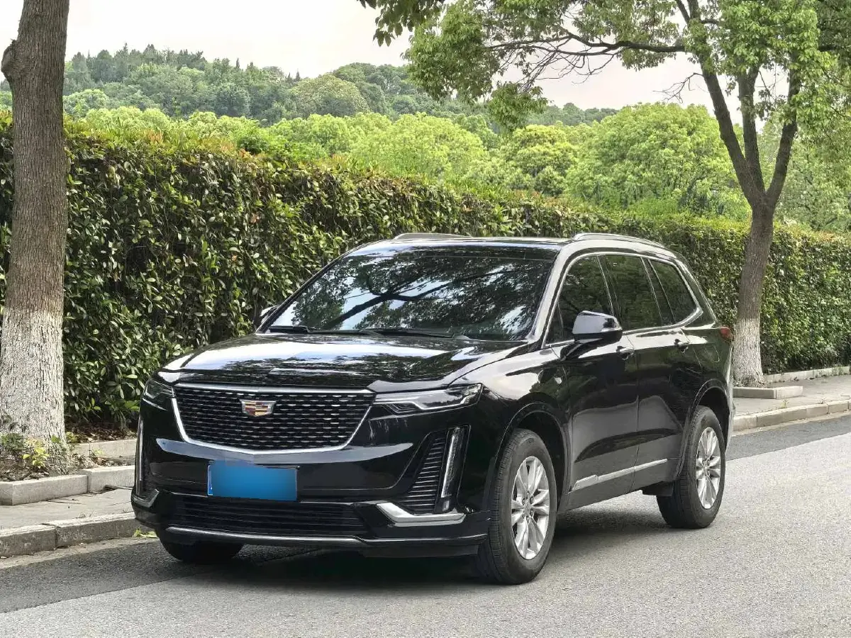 2022 Cadillac XT6 2.0T 237HP L4 9AT