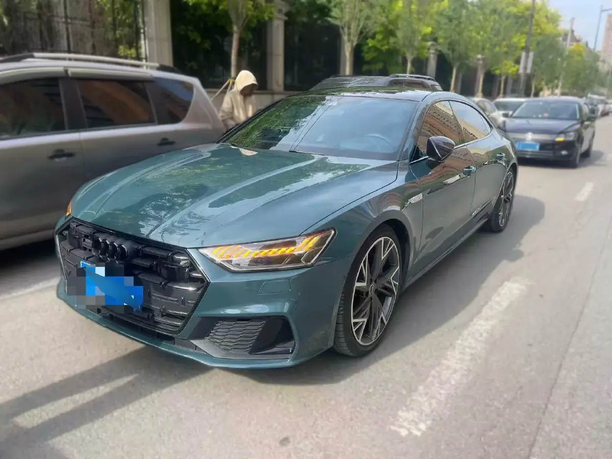 2022 Audi A7L 2.0T 245HP L4 7DCT