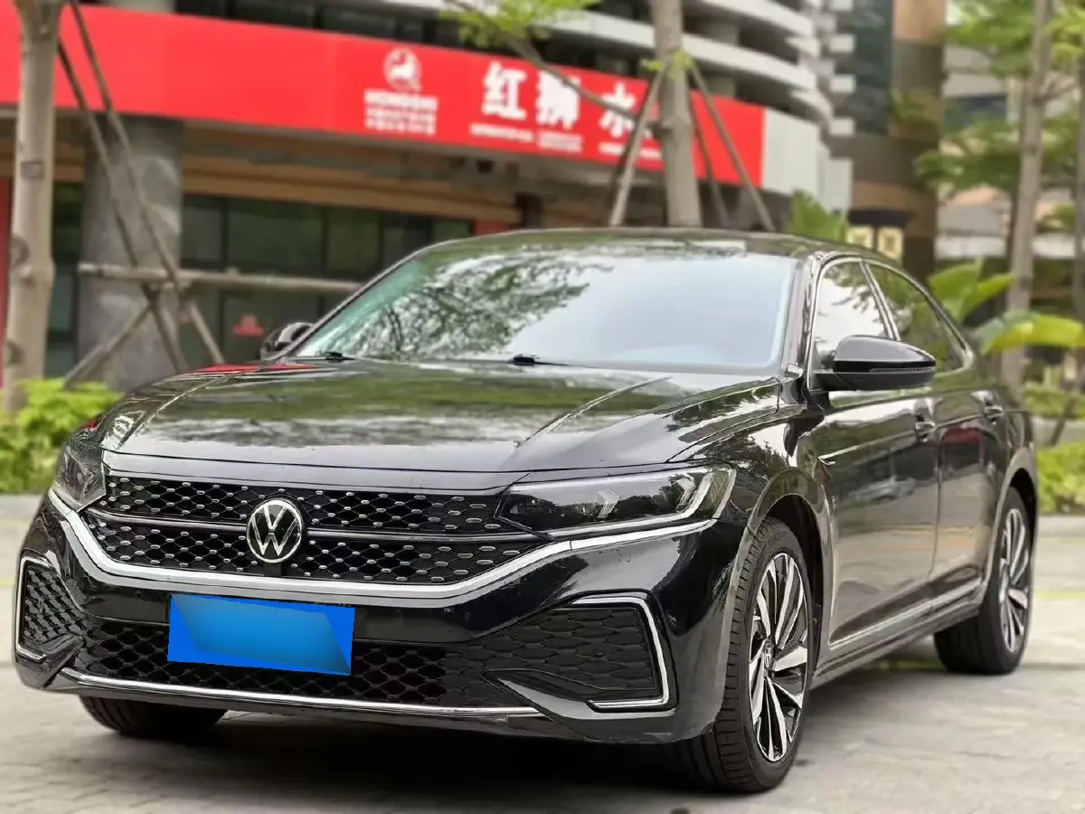 2021 Volkswagen Passat 2.0T 186HP L4 7DCT