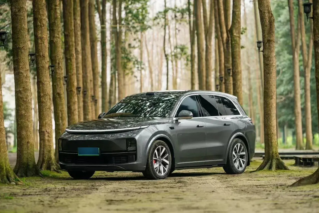 2023 Li L8 Range Extended 154HP REEV 40.9KWH