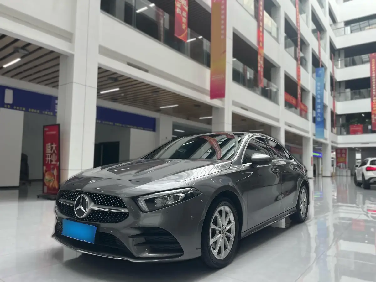 2022 Mercedes-Benz A Class 1.3T 163HP L4 7DCT