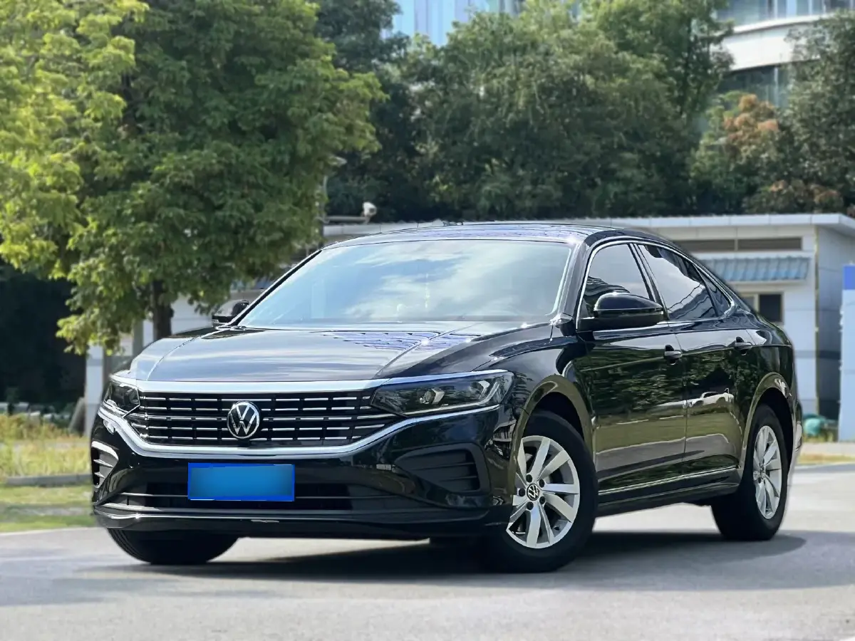 2022 Volkswagen Passat 1.4T 150HP L4 7DCT