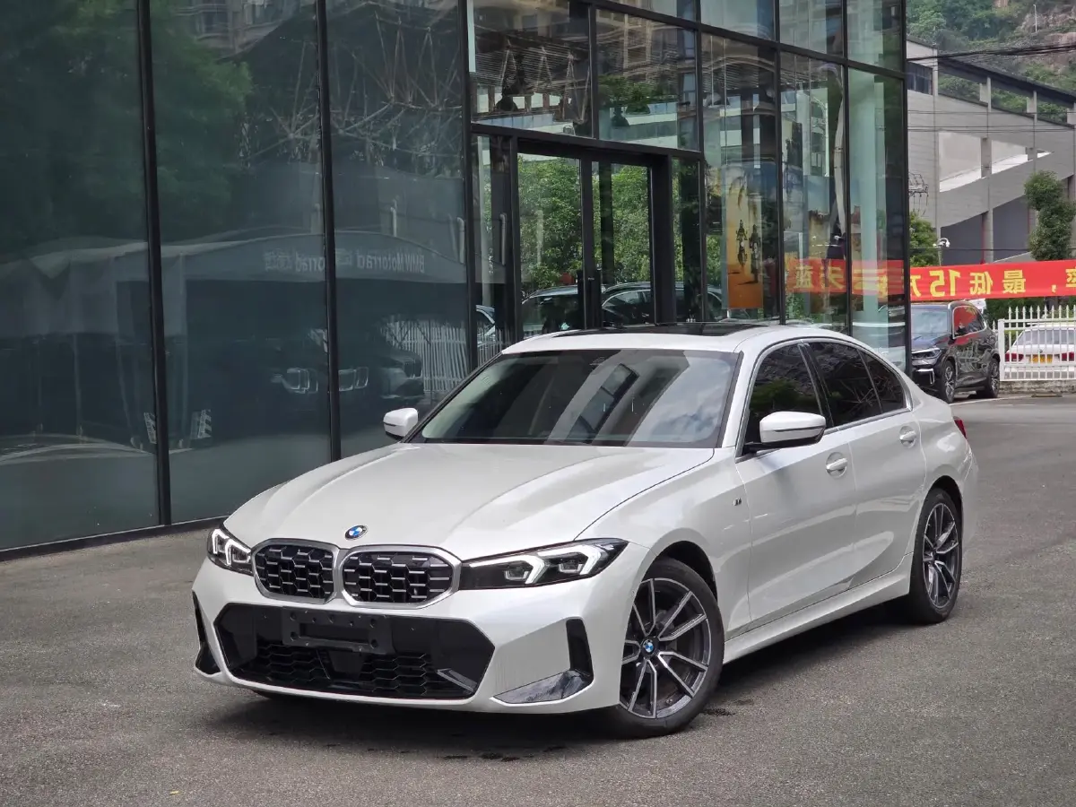 2024 BMW 3 Series 2.0T 184HP L4 8AT