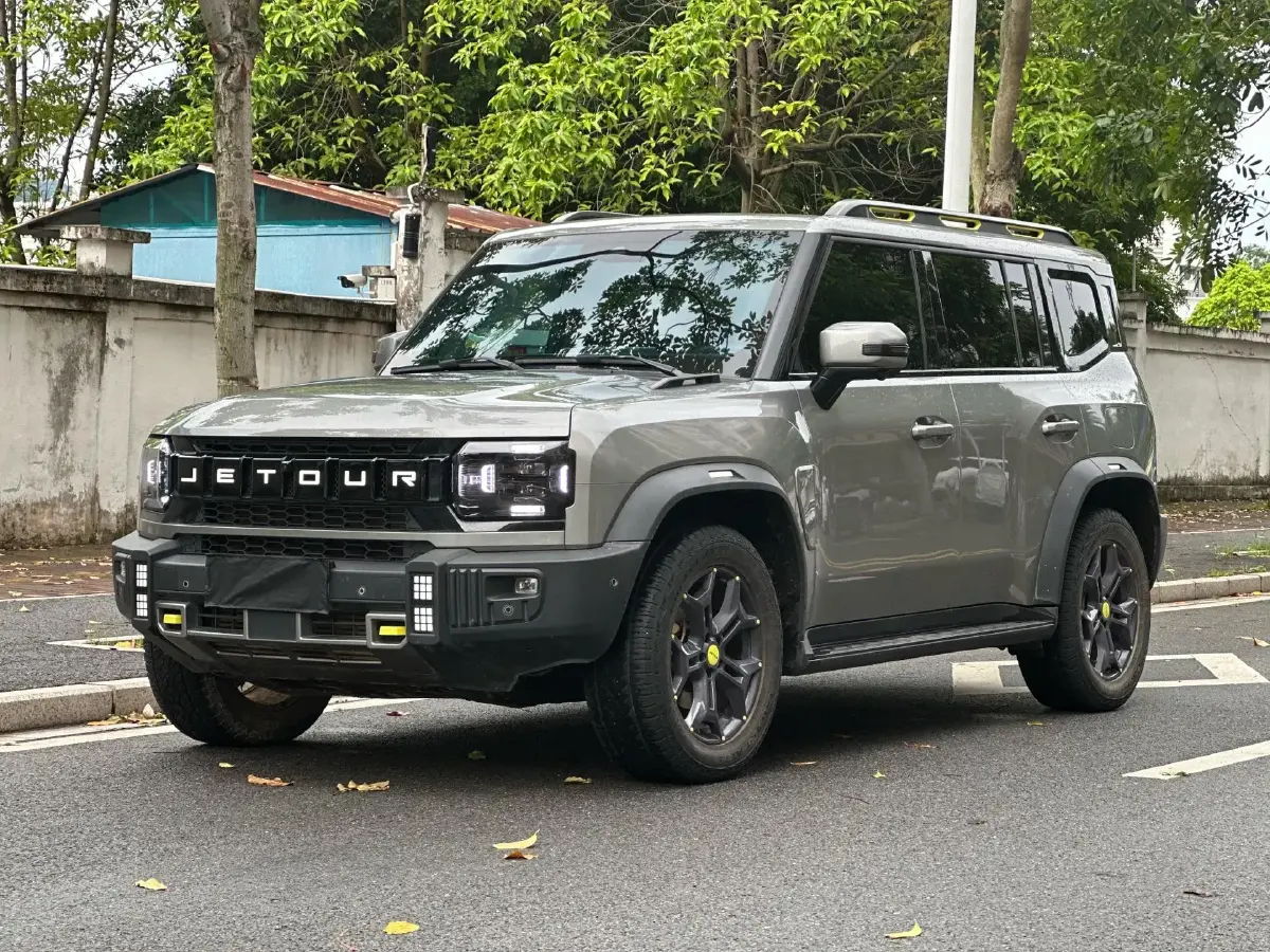 2023 Jetour Traveller 2.0T 254HP L4 7DCT