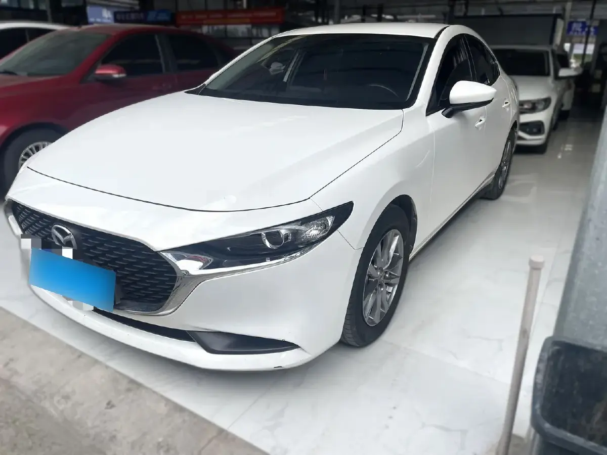 2022 Mazda 3 Axela 2.0L 158HP L4 6AT