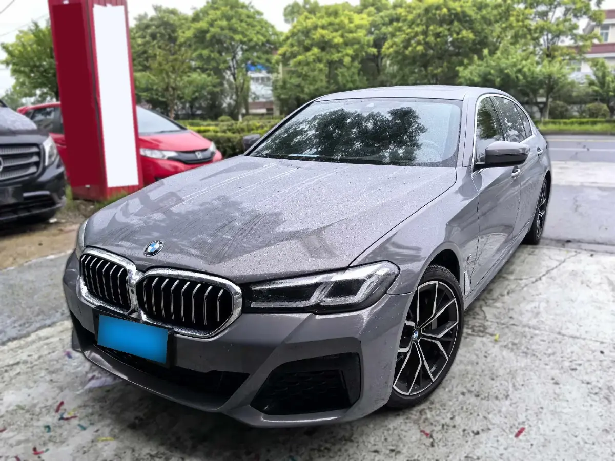 2023 BMW 5 Series 2.0T 245HP L4 8AT