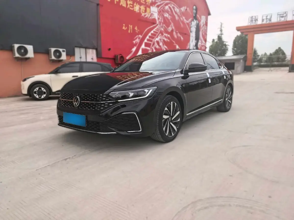 2022 Volkswagen Passat 2.0T 186HP L4 7DCT