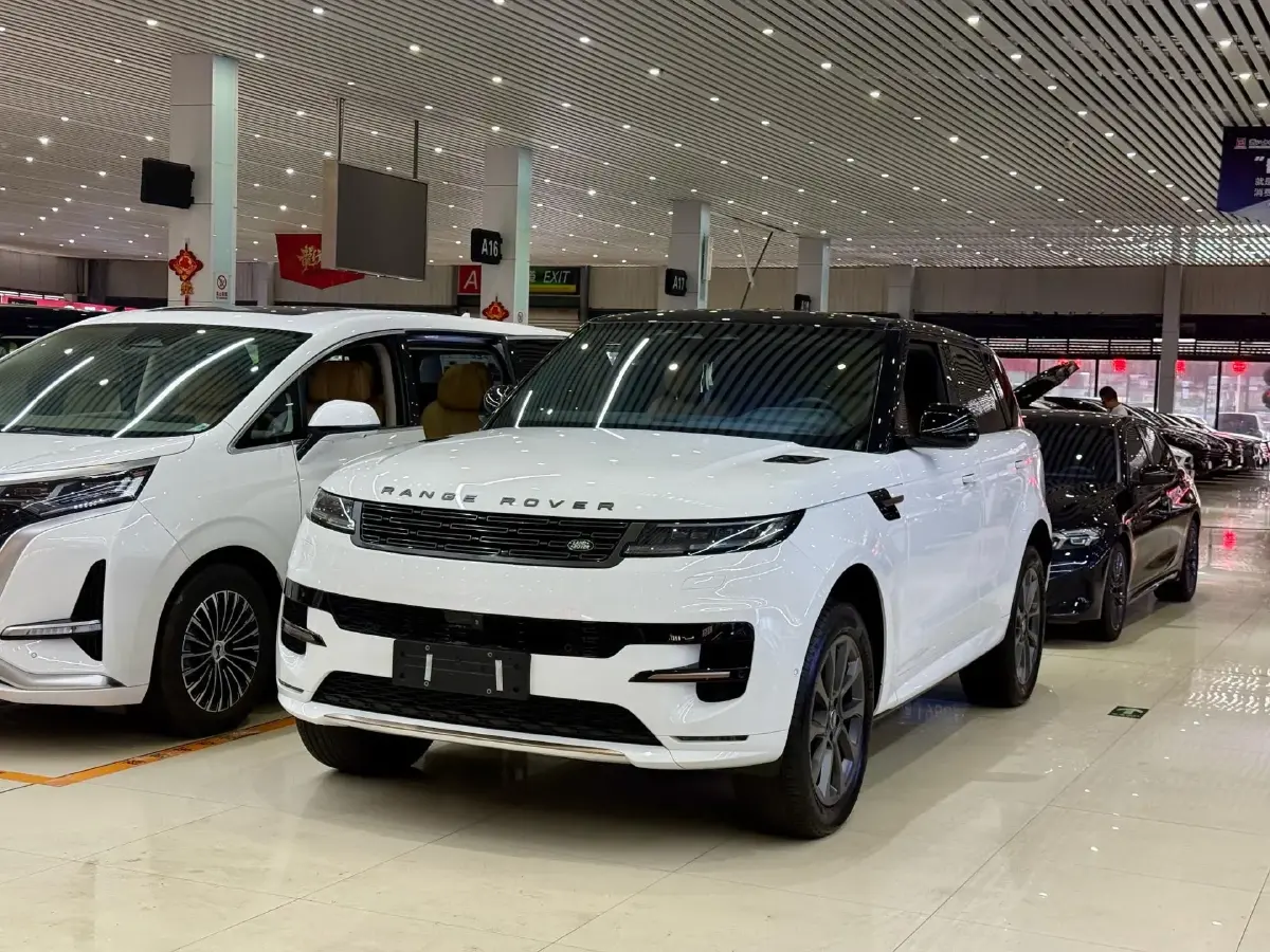 2023 Land Rover Range Rover Sport 3.0T 400HP L6 8AT