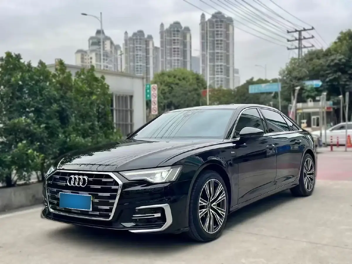 2023 Audi A6L 2.0T 190HP L4 7DCT