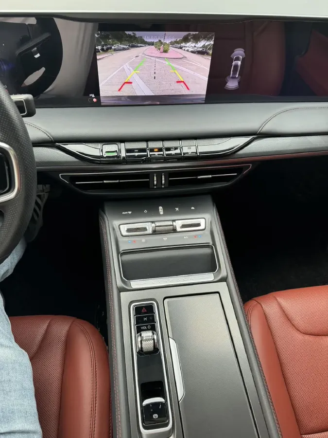 2024 Lincoln Z 2.0T 261HP L4 8AT,autocango,china used car exporter,china ev exporter,chinese used car exporter,chinese used ev exporter