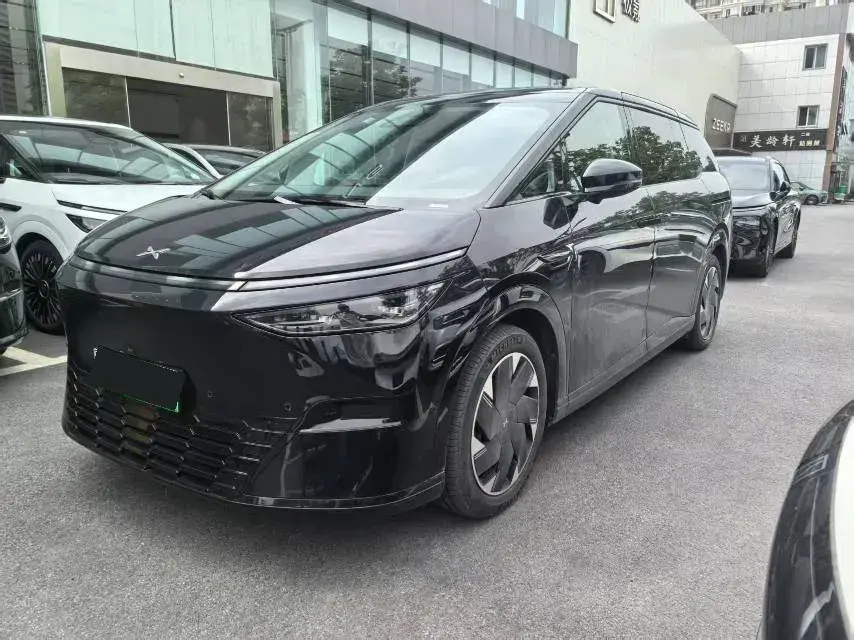 2024 Xpeng X9 BEV 101.5KWH