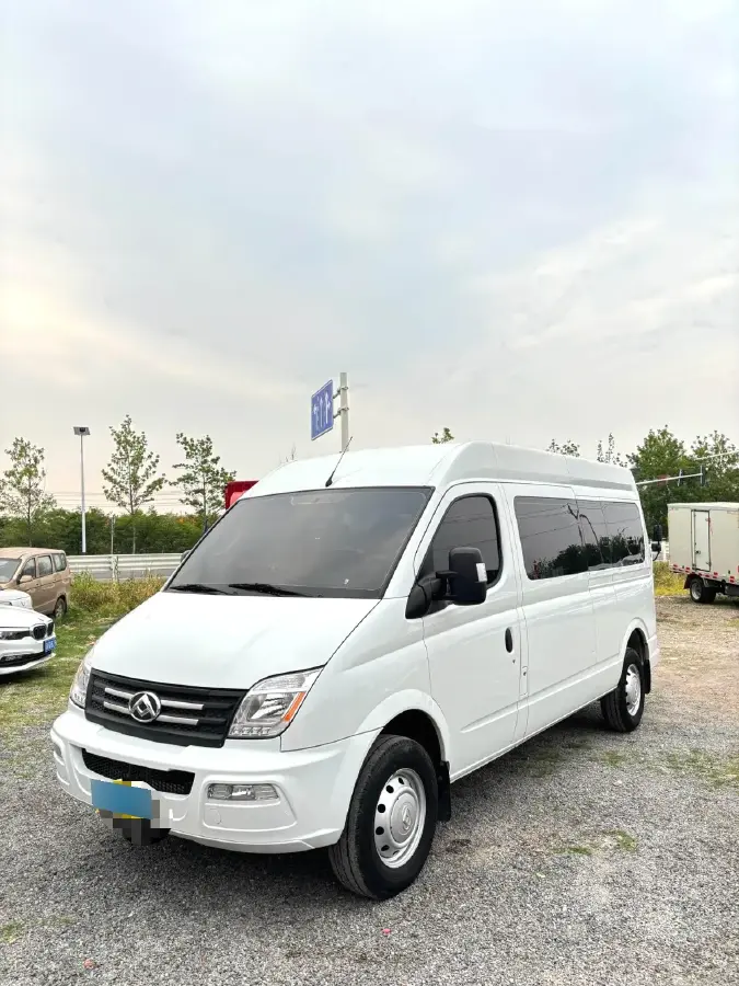2021 MAXUS XinTu V80 2.0T 127HP L4 6AMT