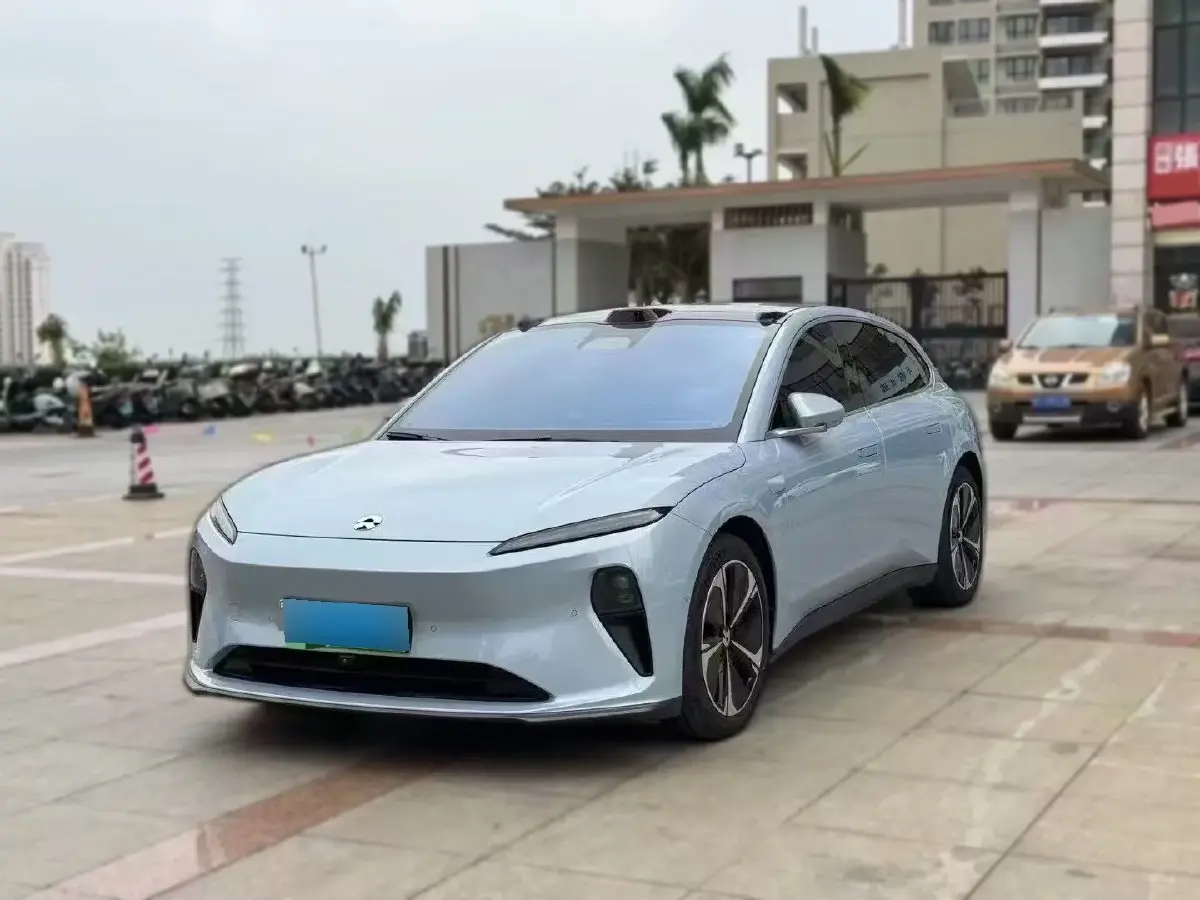 2023 NIO ET5T BEV 75KWH