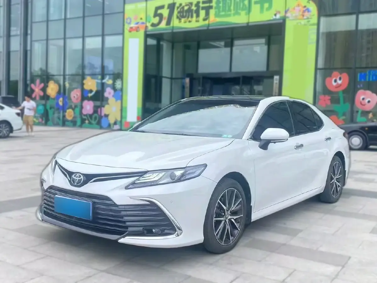 2021 Toyota Camry 2.5L 209HP L4 8AT