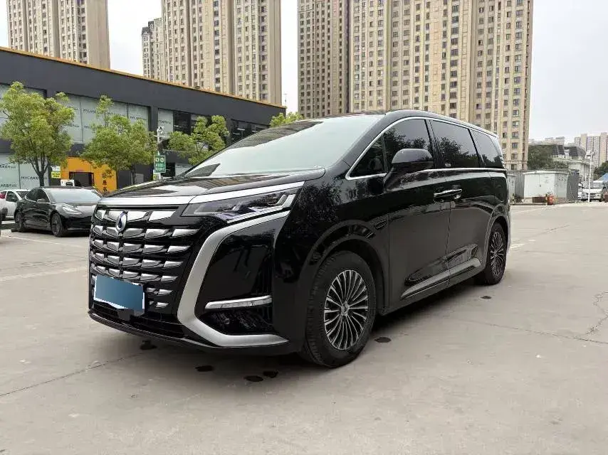 2022 Denza D9 1.5T 139HP L4 E-CVT PHEV 40.06KWH