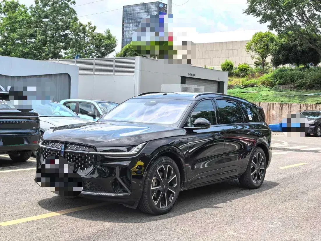 2023 Lincoln Nautilus 2.0T 261HP L4 8AT