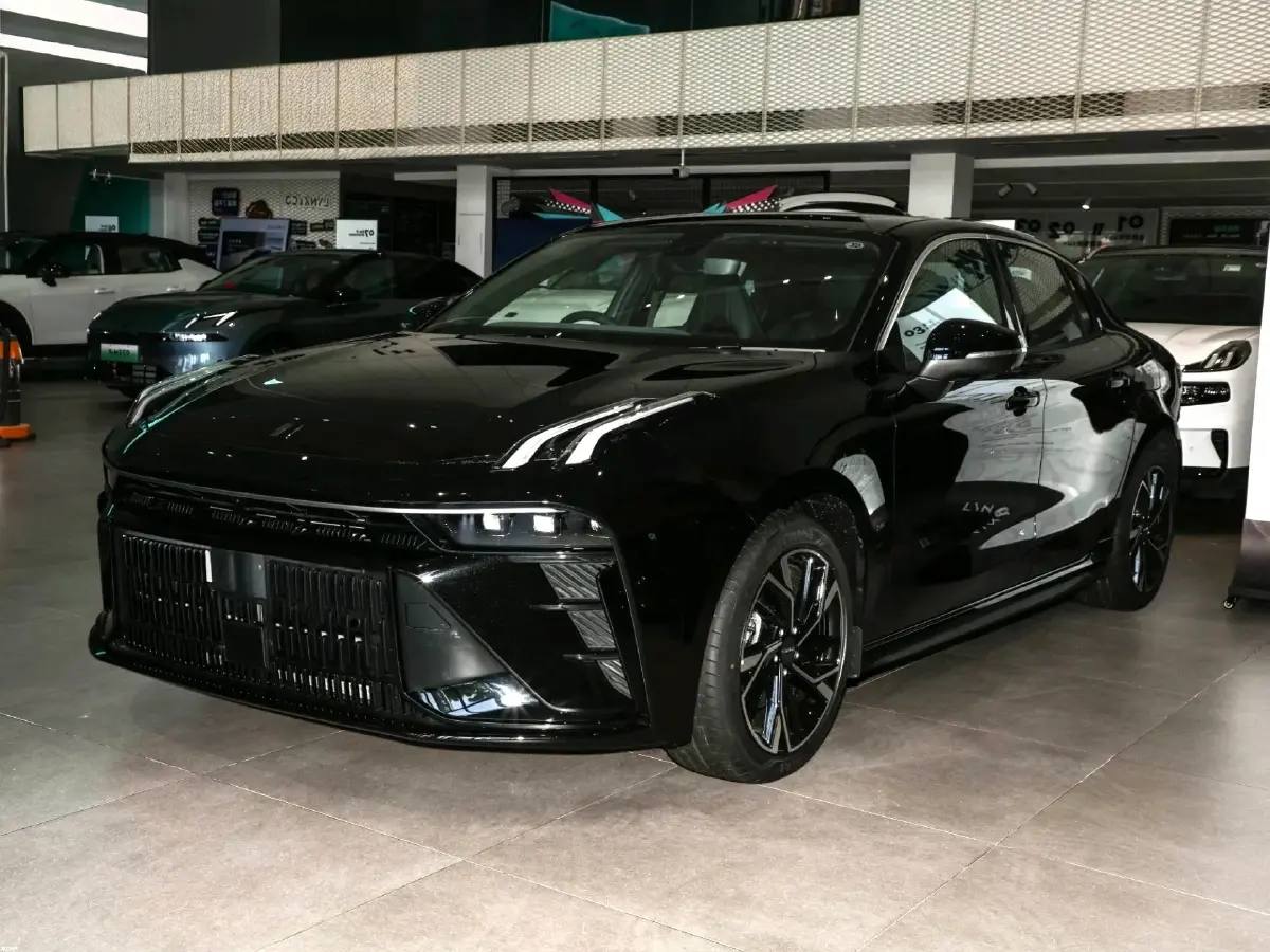 2023 LYNK&CO 03 1.5T 181HP L4 7DCT