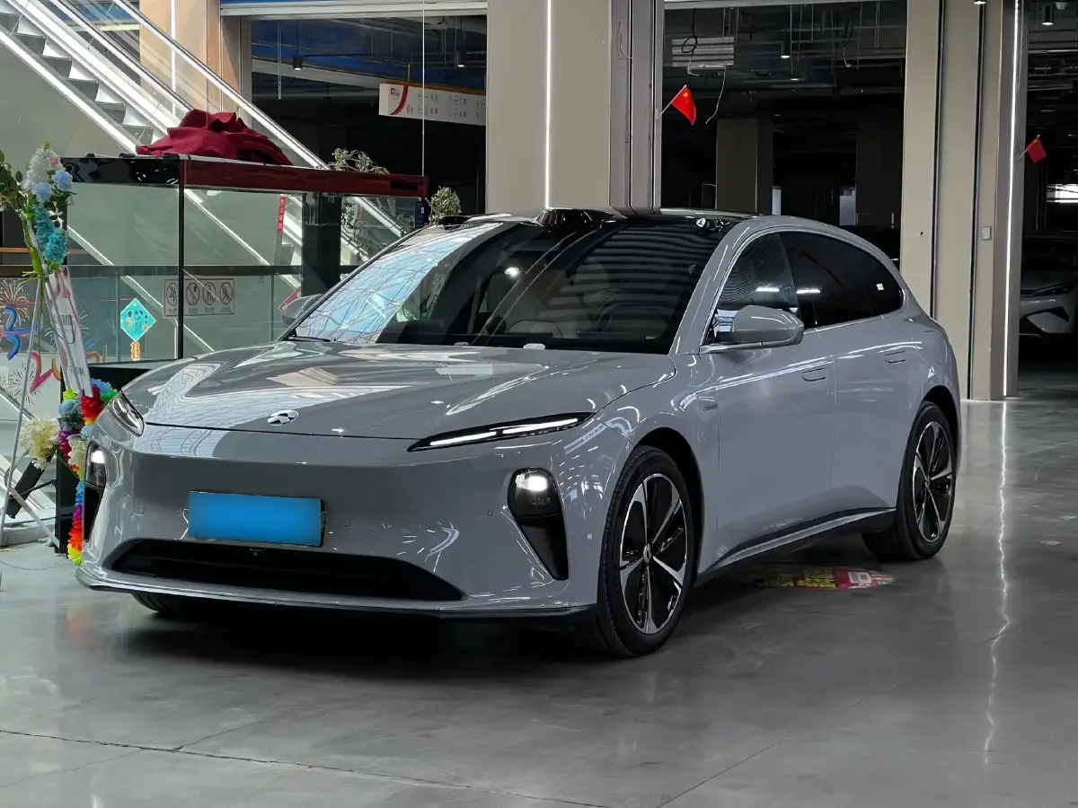 2024 NIO ET5T BEV 75KWH