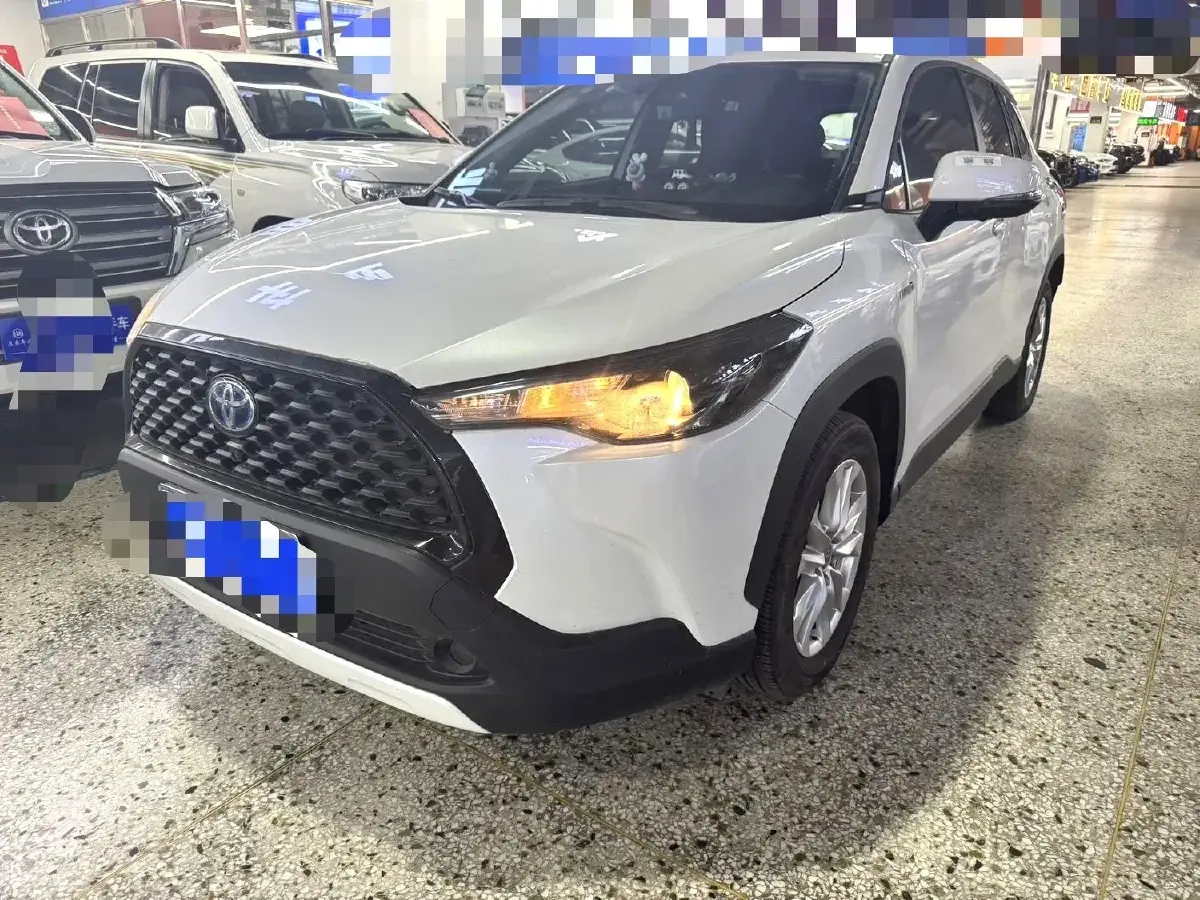 2023 Toyota Corolla Cross 2.0L 152HP L4 E-CVT Hybrid