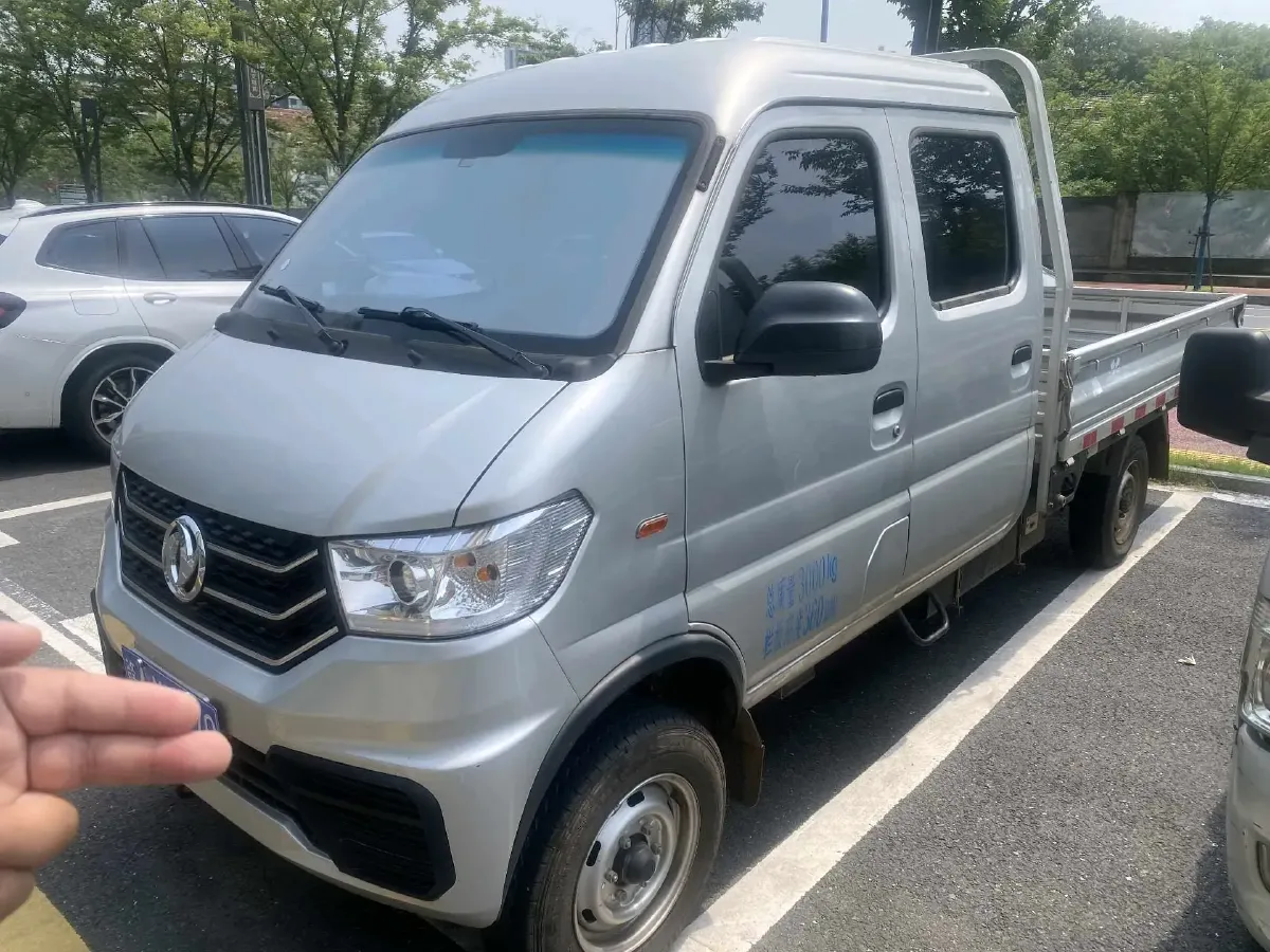 2023 DongFeng DFSK D71 1.6L 122HP L4 5MT,autocango,china used car exporter,china ev exporter,chinese used car exporter,chinese used ev exporter