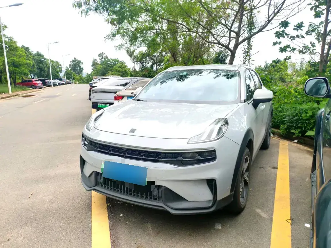 2022 LYNK&CO 06 EM-P 1.5T 177HP L3 7DCT PHEV 15.5KWH