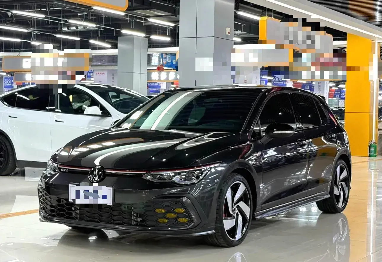 2023 Volkswagen GolfGTI 2.0T 220HP L4 7DCT