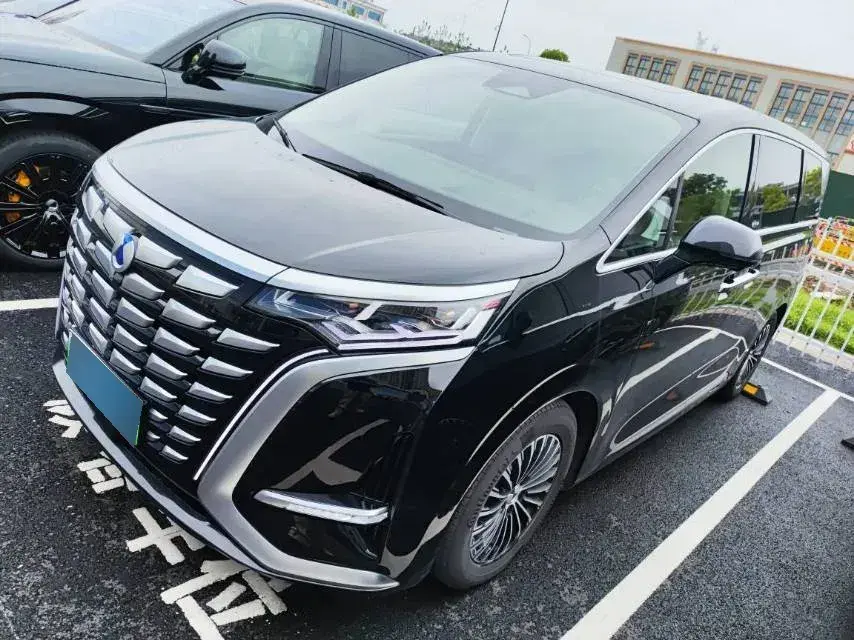 2024 Denza D9 1.5T 139HP L4 E-CVT PHEV 40KWH