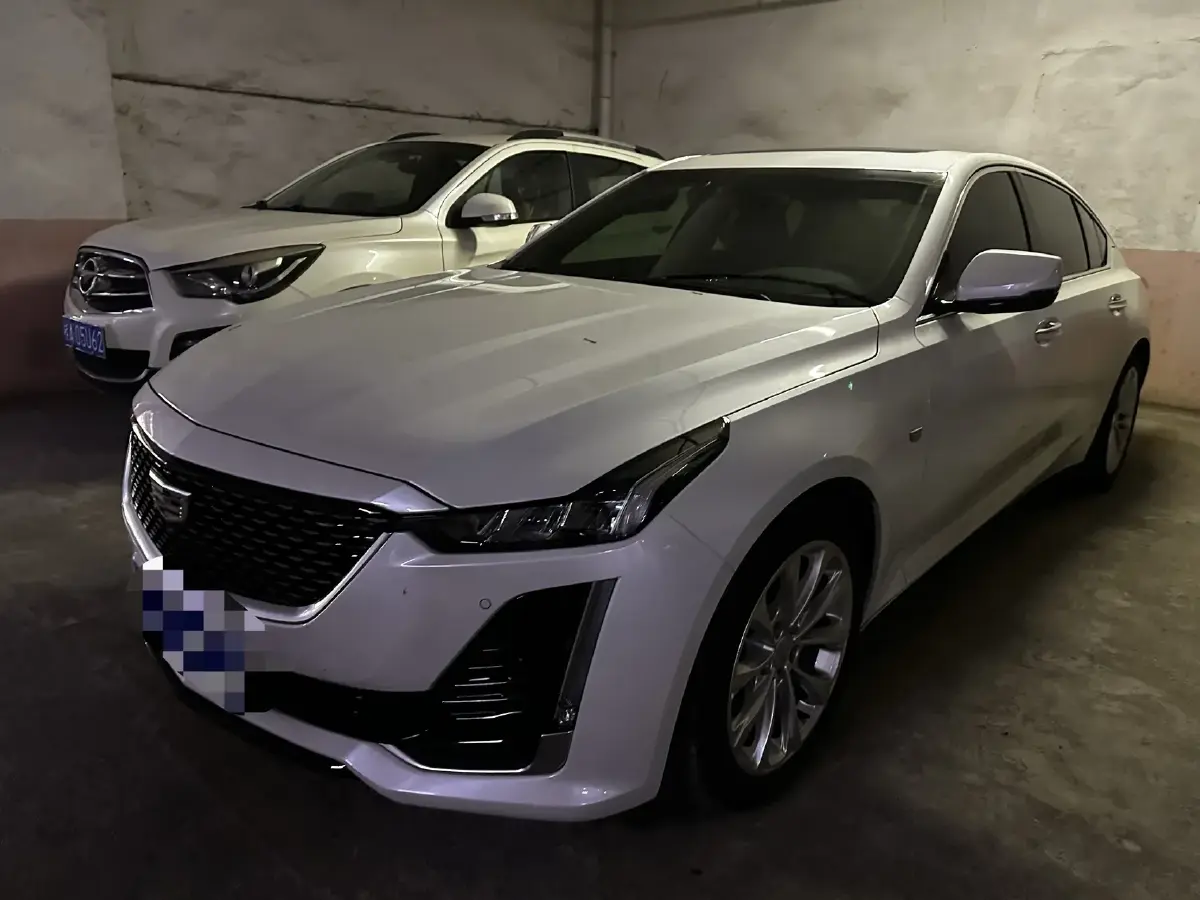 2023 Cadillac CT5 2.0T 237HP L4 10AT