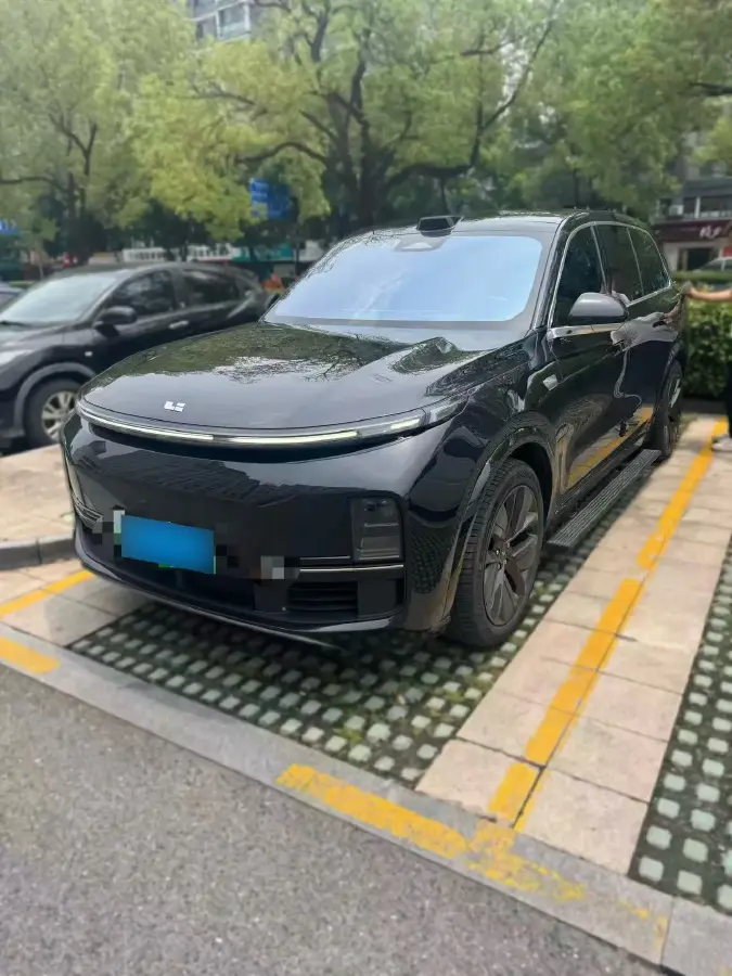 2022 Li L9 Range Extended 154HP REEV 42.6KWH