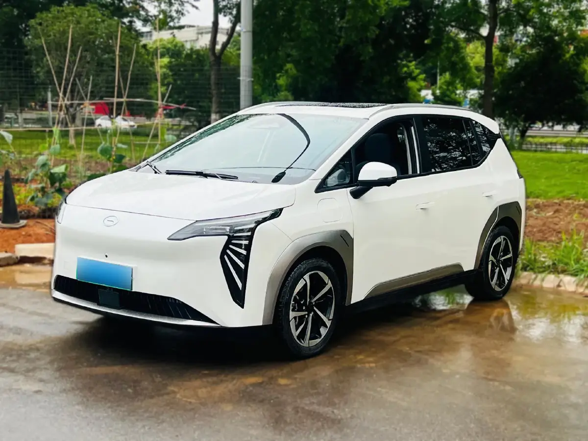 2023 Aion Y BEV 61.7KWH