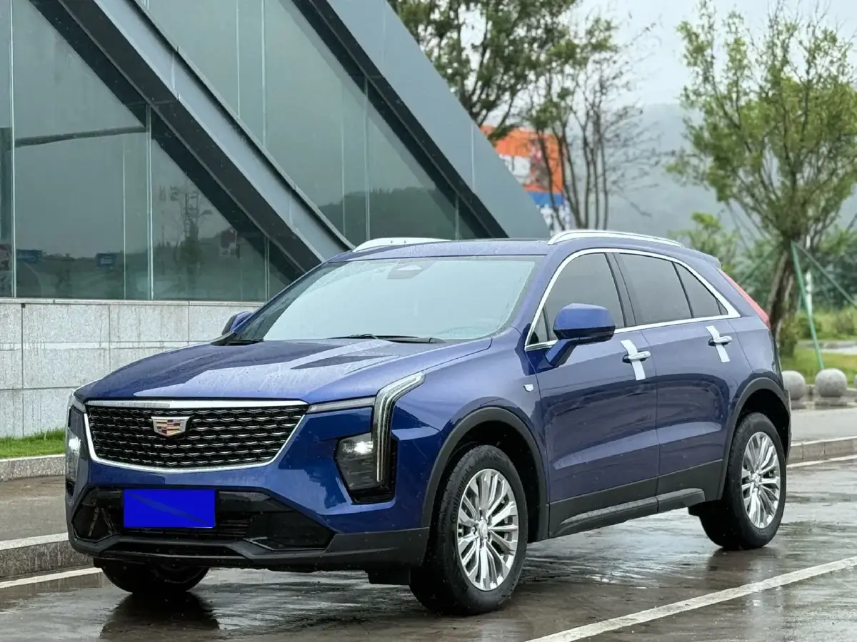 2024 Cadillac XT4 2.0T 237HP L4 9AT