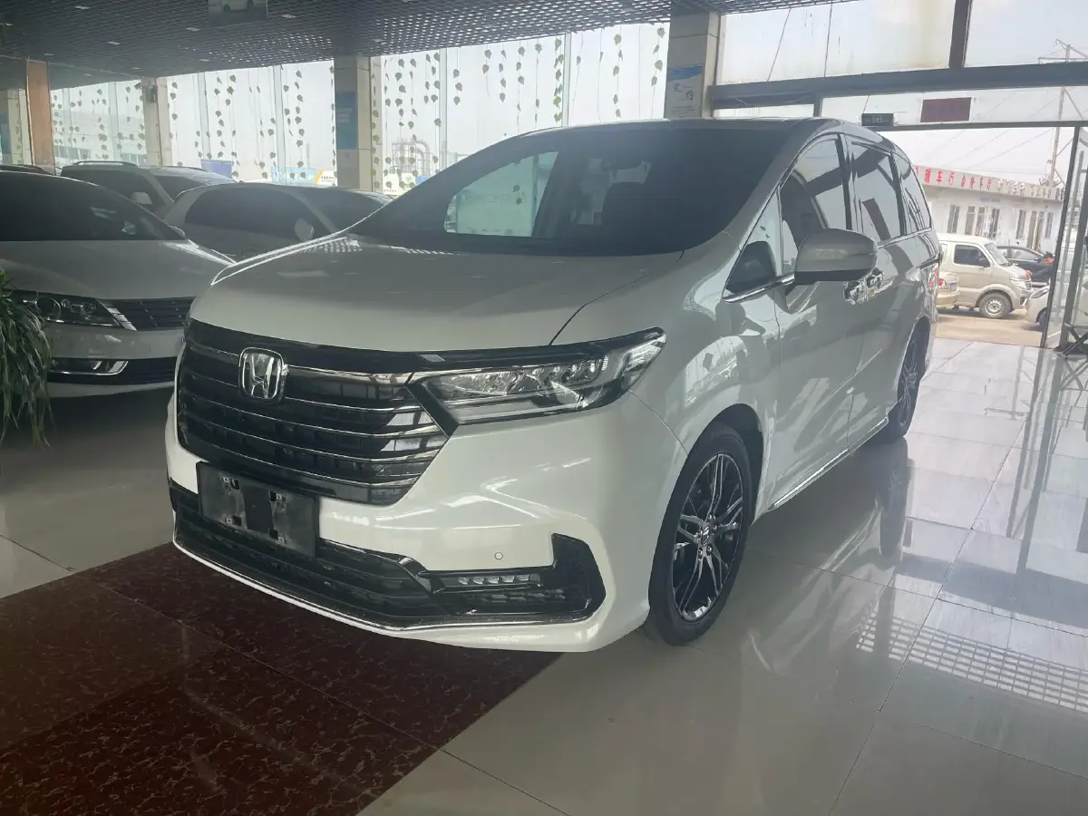 2022 Honda Odyssey 2.0L 146HP L4 E-CVT Hybrid