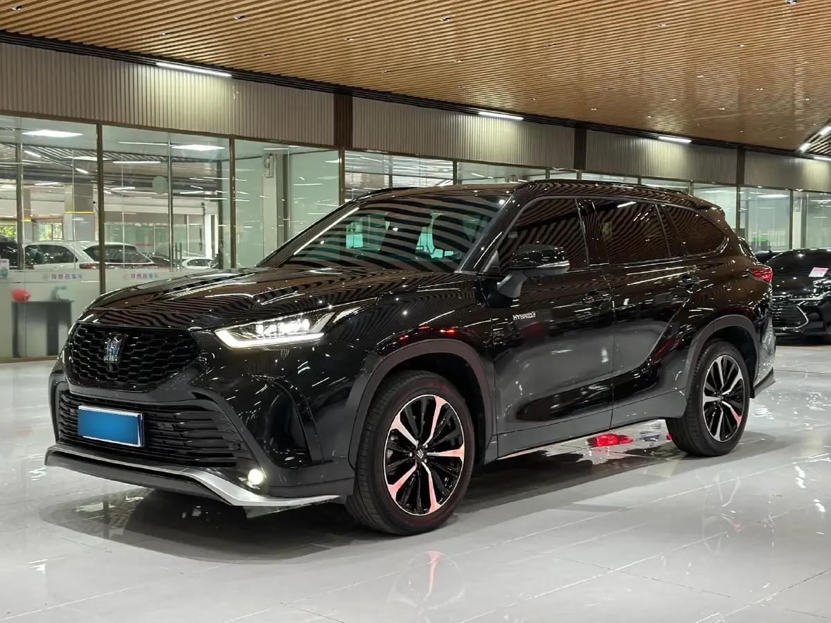 2021 Toyota Crown Kluger 2.5L 192HP L4 E-CVT Hybrid