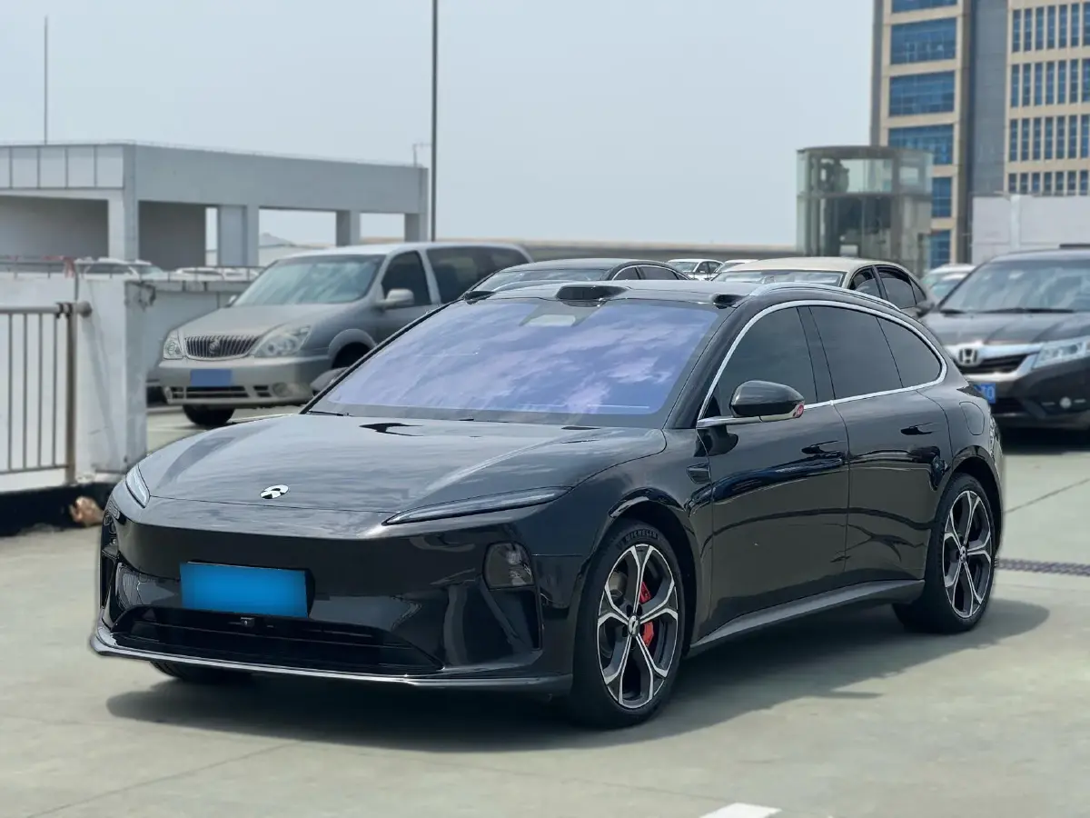 2024 NIO ET5T BEV 75KWH