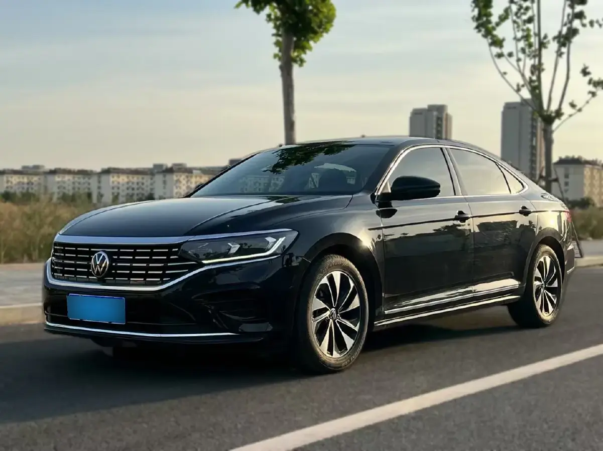 2022 Volkswagen Passat 1.4T 150HP L4 7DCT