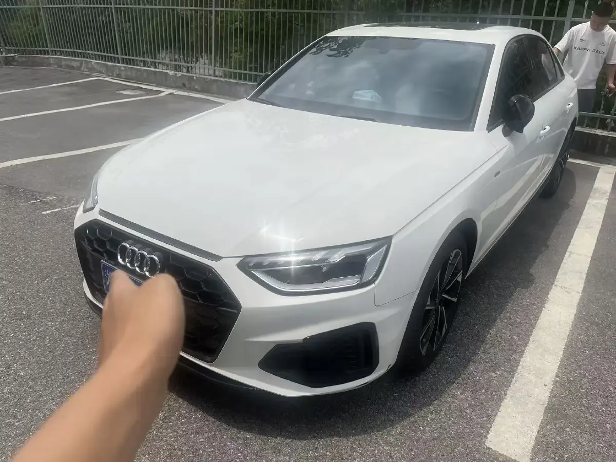 2023 Audi A4L 2.0T 190HP L4 7DCT