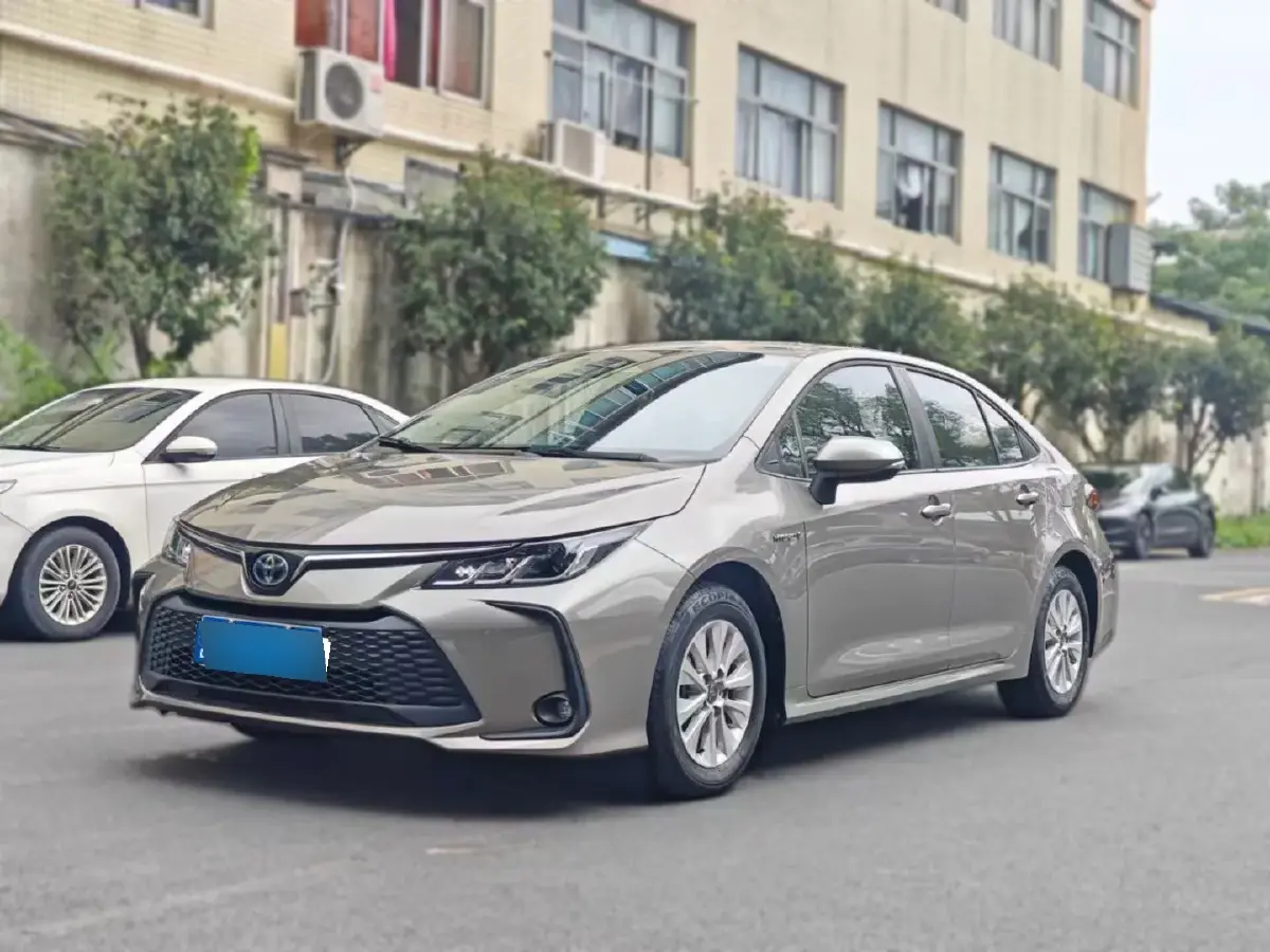 2023 Toyota Corolla 1.8L 98HP L4 E-CVT Hybrid