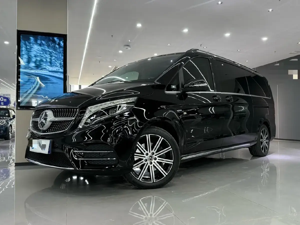 2021 Mercedes-Benz V Class 2.0T 211HP L4 9AT