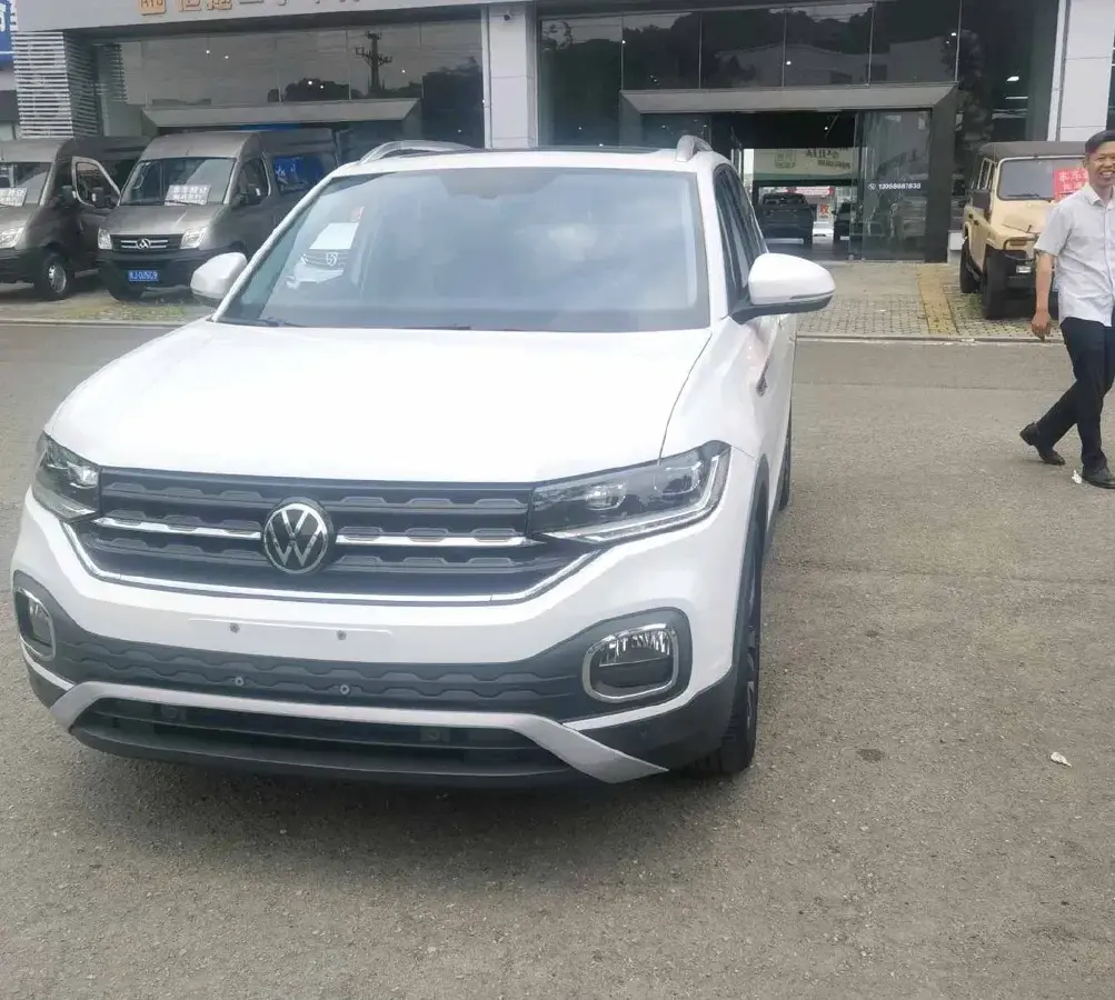 2021 Volkswagen Tacqua 1.2T 116HP L4 7DCT