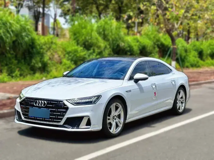 2024 Audi A7L 2.0T 245HP L4 7DCT