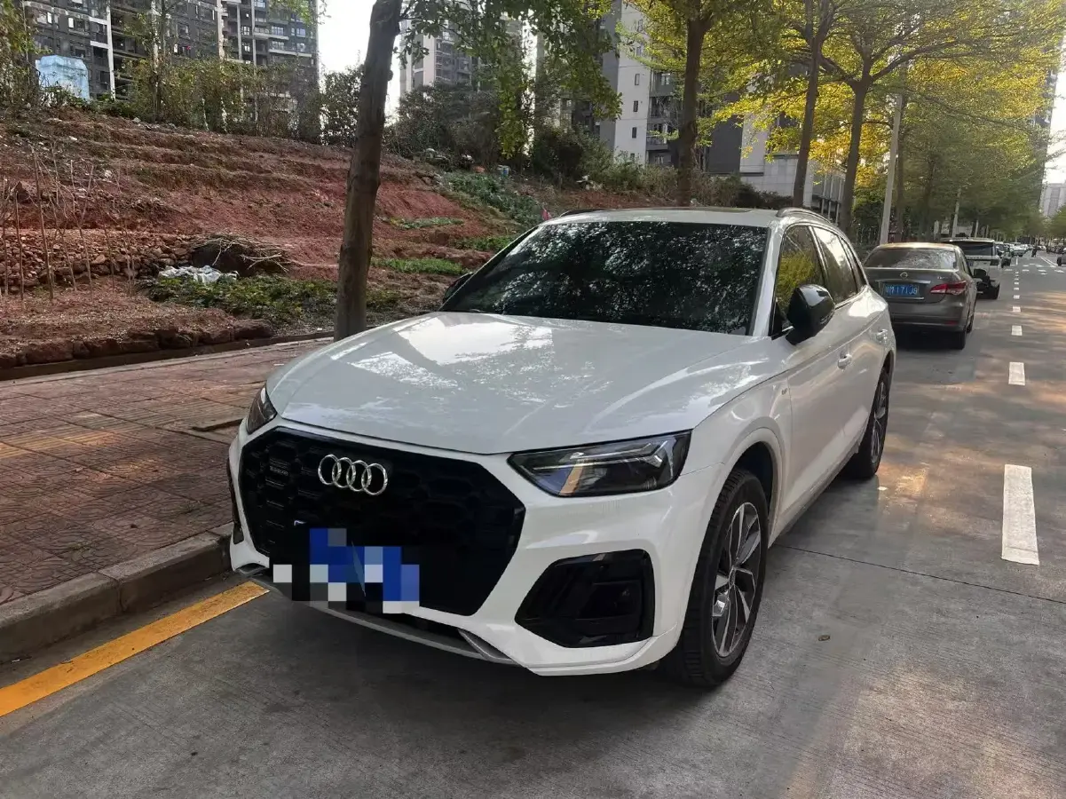 2024 Audi Q5L 2.0T 245HP L4 7DCT